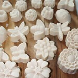 Making Homemade Goat’s Milk Soap